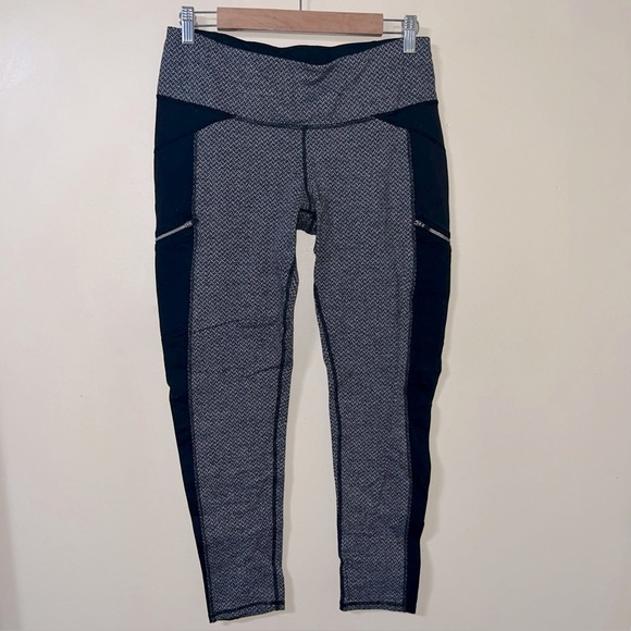 Athleta Gray Leggings with Comfort and Style - Picture 1 of 4